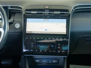 Hyundai Tucson 1.6T-GDI Plug-in Hybrid  4WD 