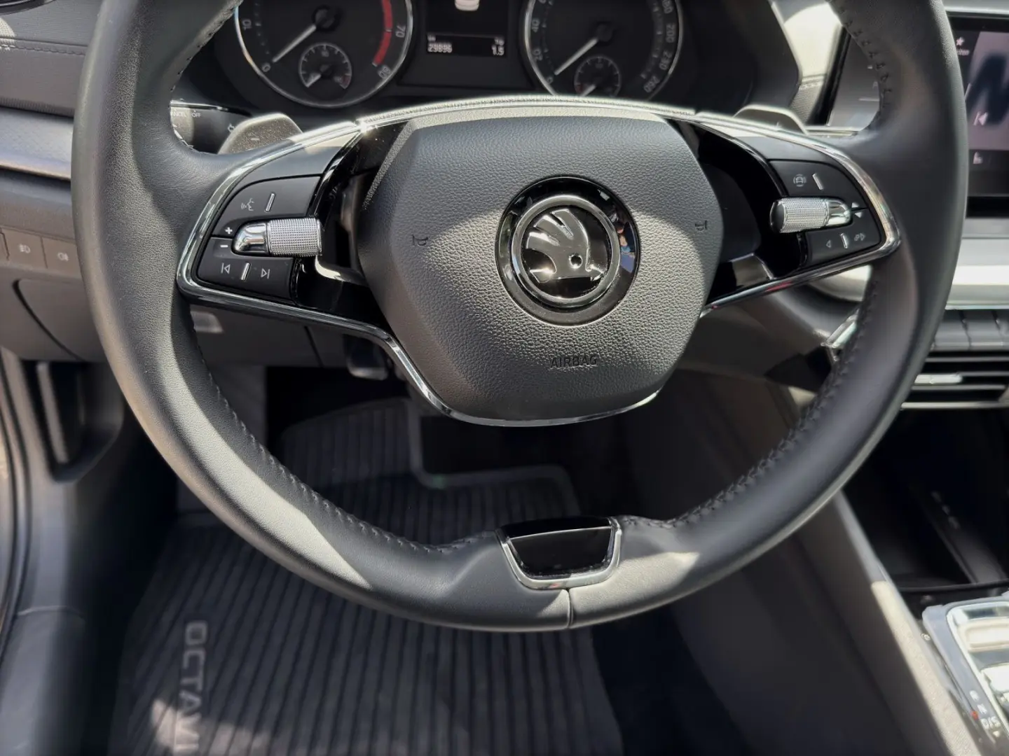 Octavia 1.5 TSI DSG 150PS SELECTION LM16 KAMERA