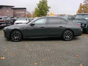 740 xDrive M Sport ACC SkyLounge Standheizung