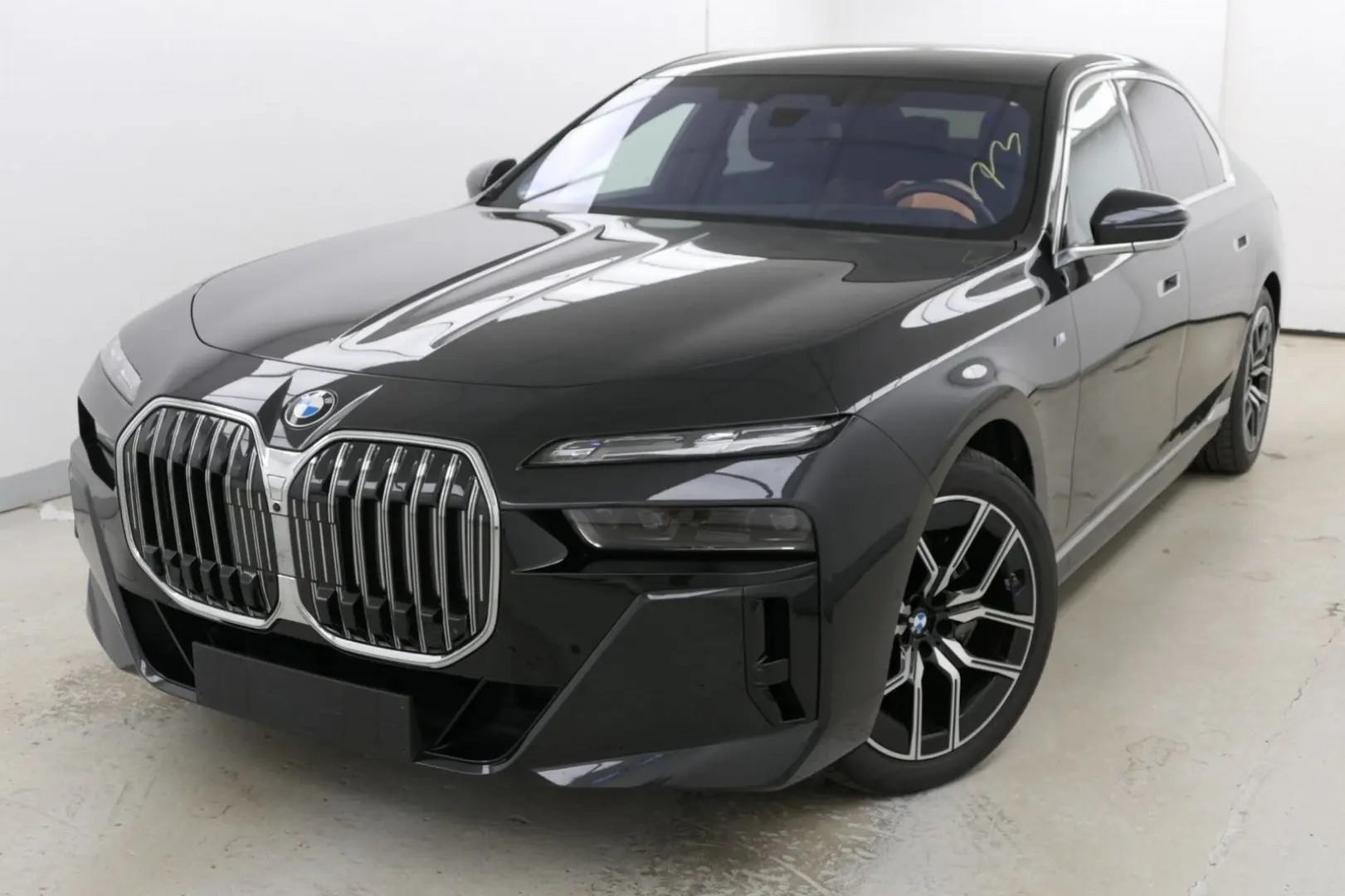 740 d xDrive M Sport Paket TV/SkyLounge/Kristall