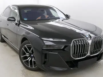 740 d xDrive M Sport Paket TV/SkyLounge/Kristall