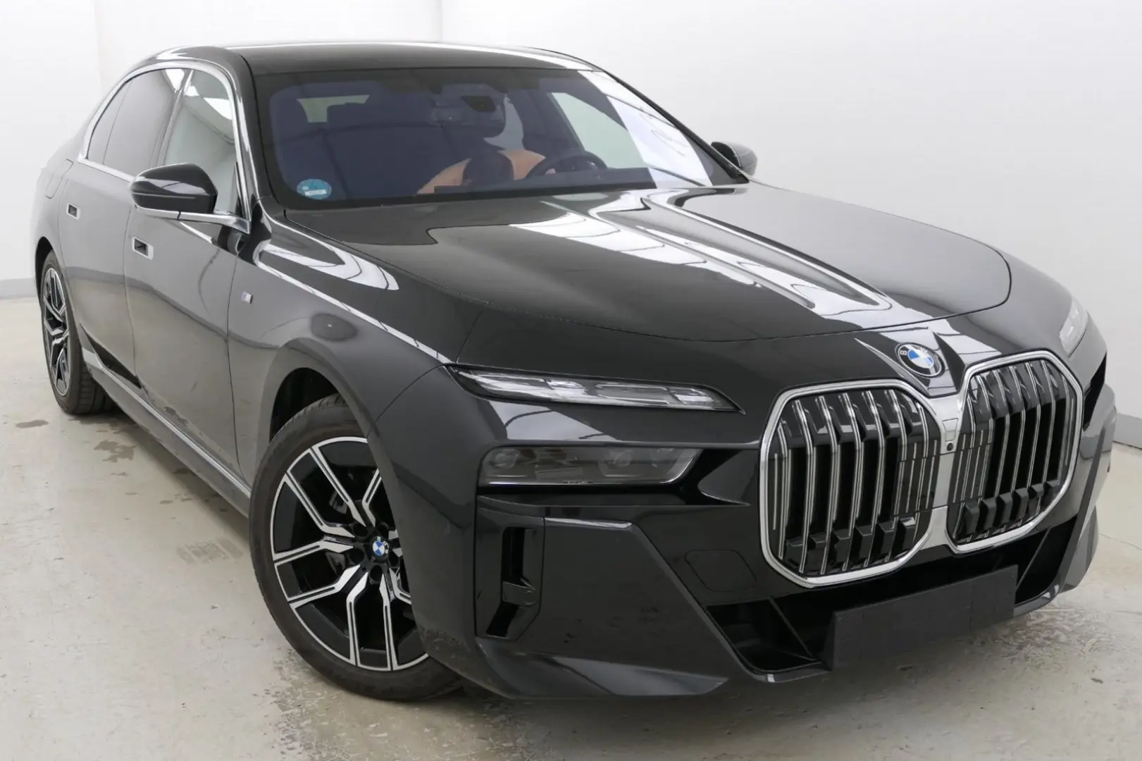 740 d xDrive M Sport Paket TV/SkyLounge/Kristall