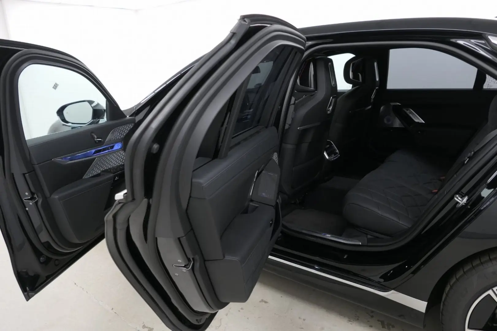 740 d xDrive M Sport Paket TV/SkyLounge/Kristall