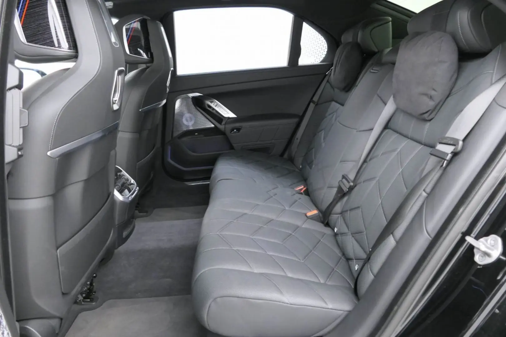 740 d xDrive M Sport Paket TV/SkyLounge/Kristall