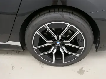 740 d xDrive M Sport Paket TV/SkyLounge/Kristall