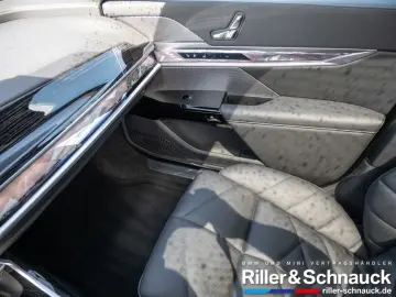 740d xDrive M-Sport ACC STANDHZ PANO 360° RSE