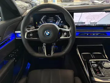 750e xDrive MSport Pro DA/PA Prof Massage 21