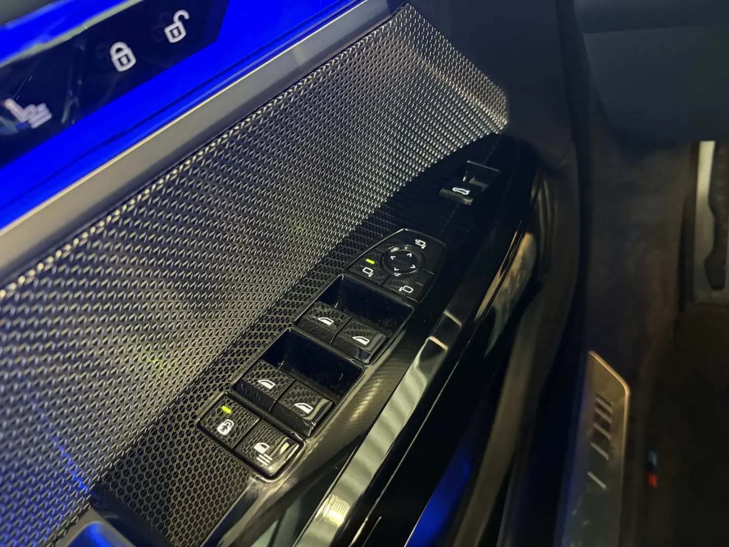 750e xDrive MSport Pro DA/PA Prof Massage 21