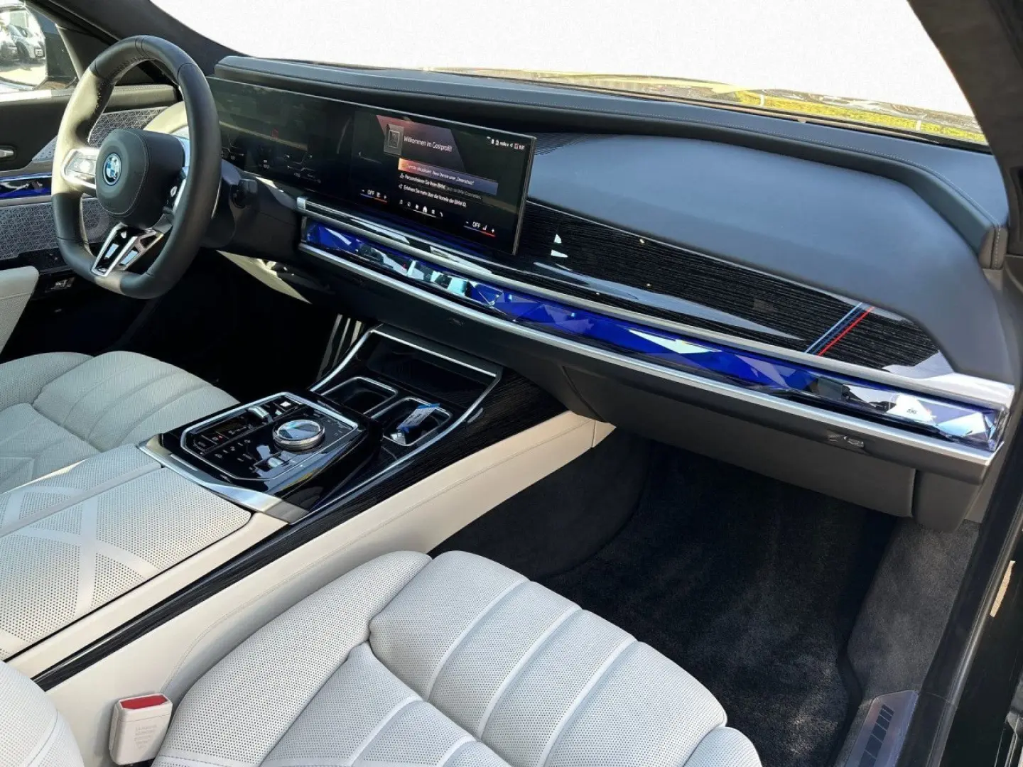 750e xDrive M Sport Exe.Lounge B&W UPE 186.490,-