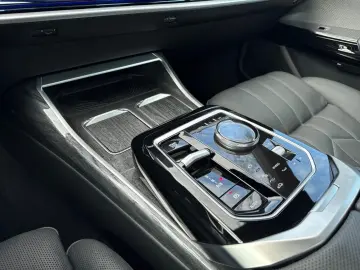 i7 xDrive60 M SPORT Fond-Ent,ExecutiveL,SkyL HUD