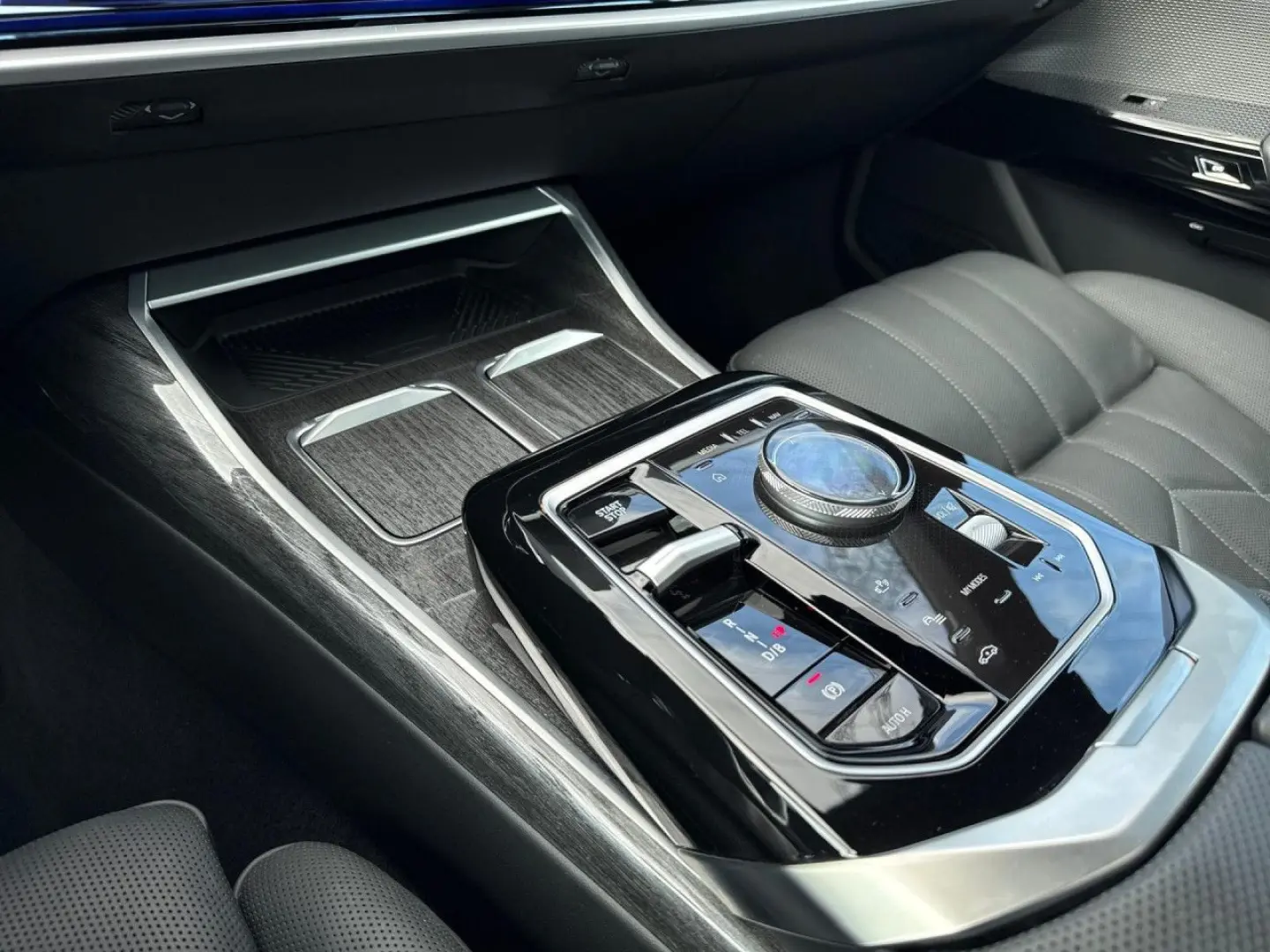i7 xDrive60 M SPORT Fond-Ent,ExecutiveL,SkyL HUD