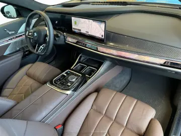 i7 xDr 60 M SPORT Auttüren,SkyL,FondEnt,Massage