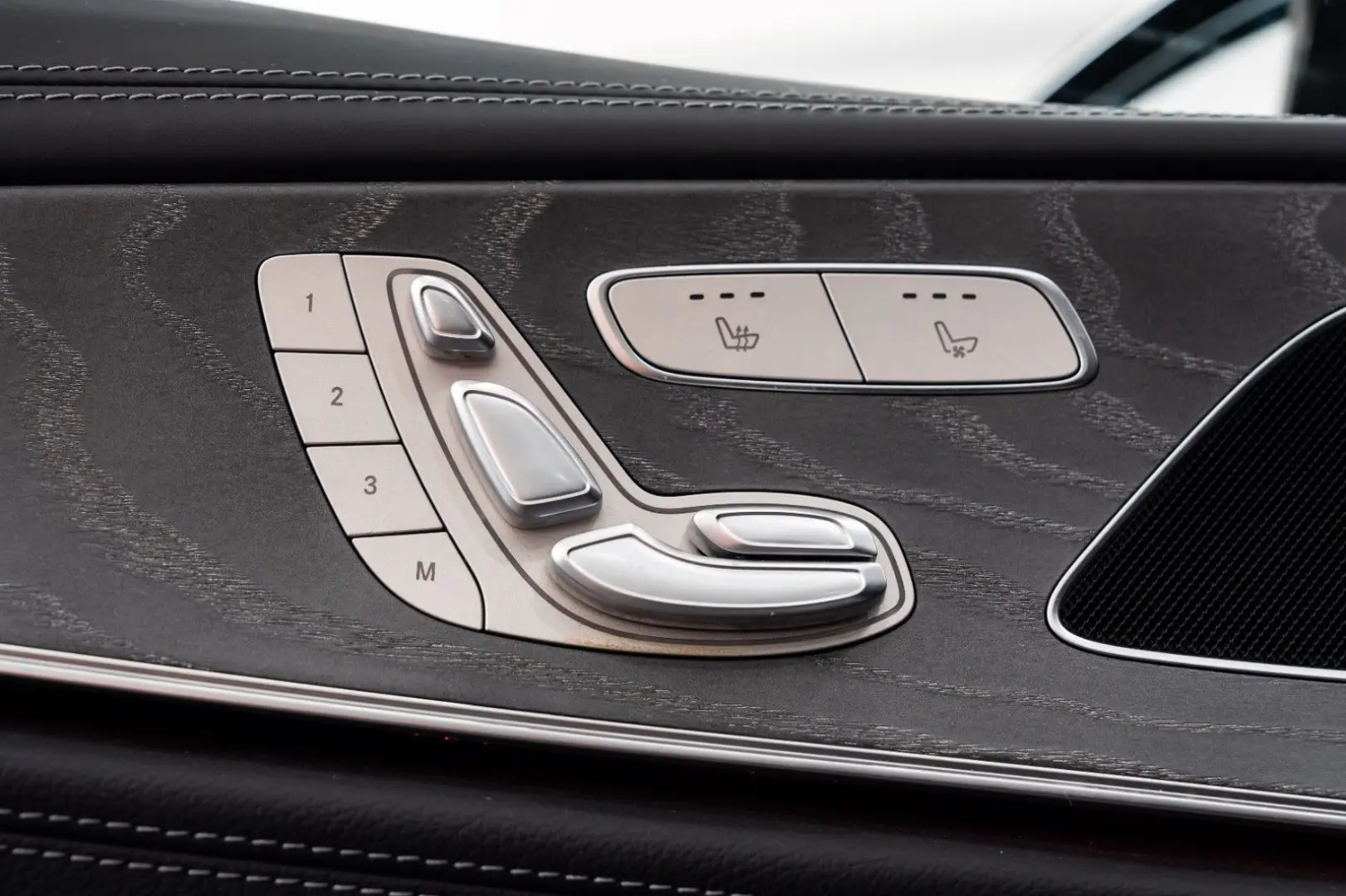 CLS 450 4Matic*AMG-LINE*AIRMATIC*NAPPA*LED*1-HD*