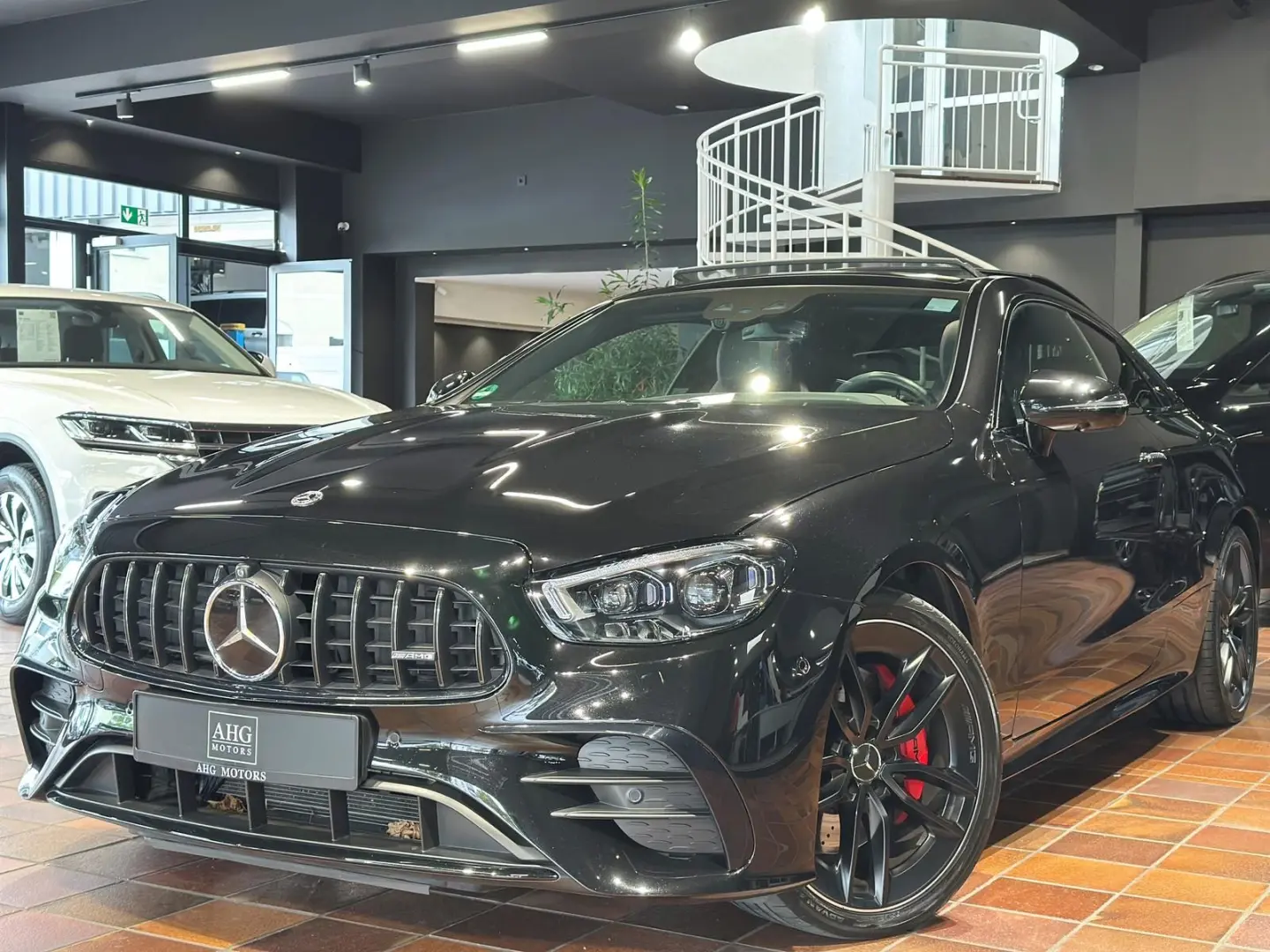 E 53 AMG 4M COUPE SPORTABGAS DISTRO PANO 360° HE
