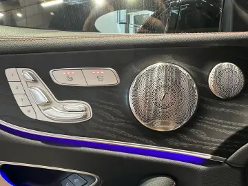 E 53 AMG 4M COUPE SPORTABGAS DISTRO PANO 360° HE