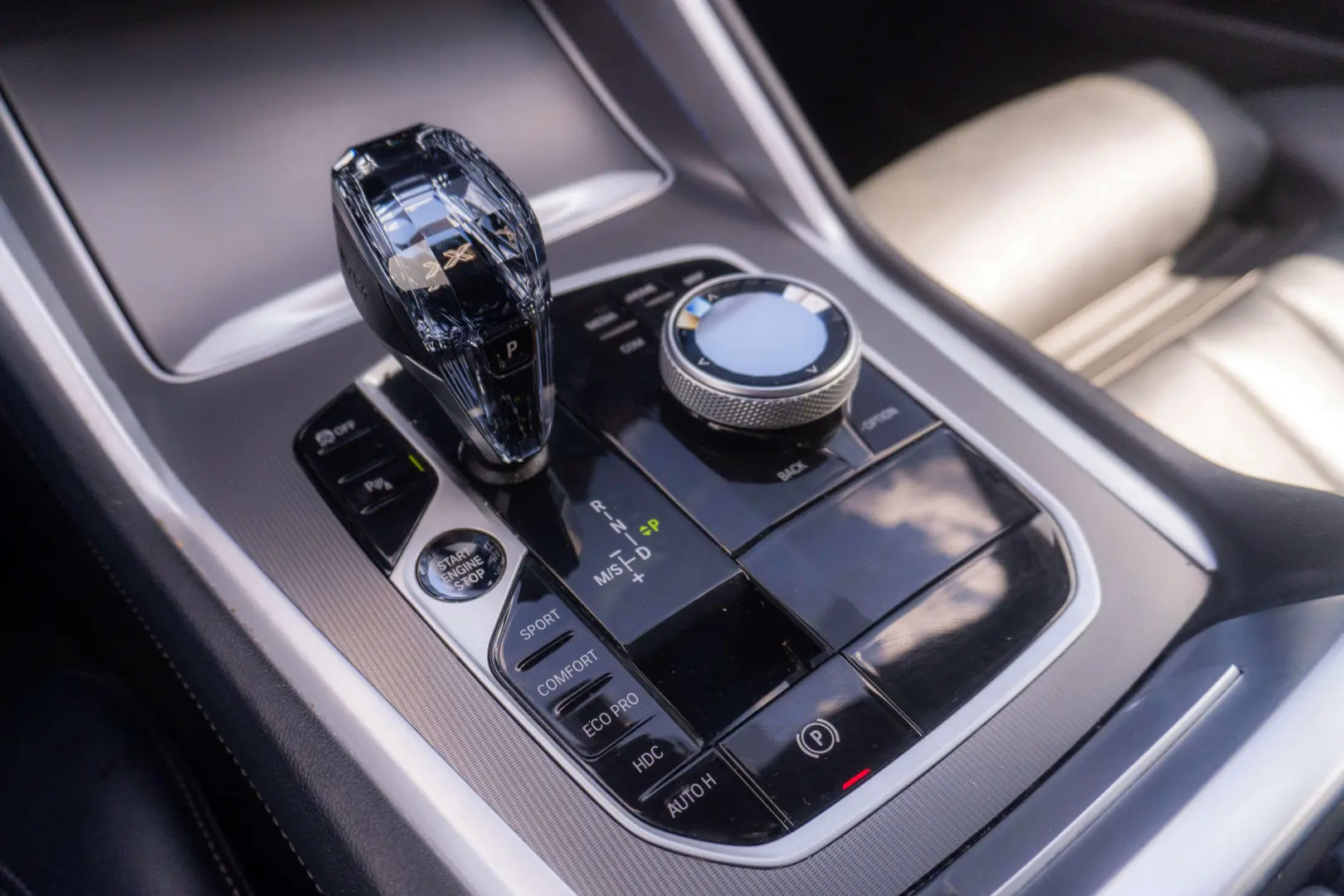 BMW  X6 xDrive30d AT MHEV