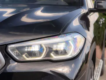 BMW  X6 xDrive30d AT MHEV