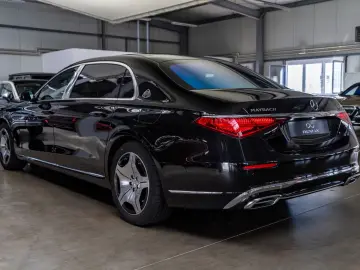 S 580 e Maybach / Rear Axle St / Head Up / Pano