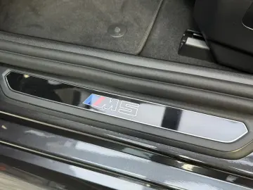 M5 Lim. ACC Sitzlüftung Drivers CarbonExt. B&W