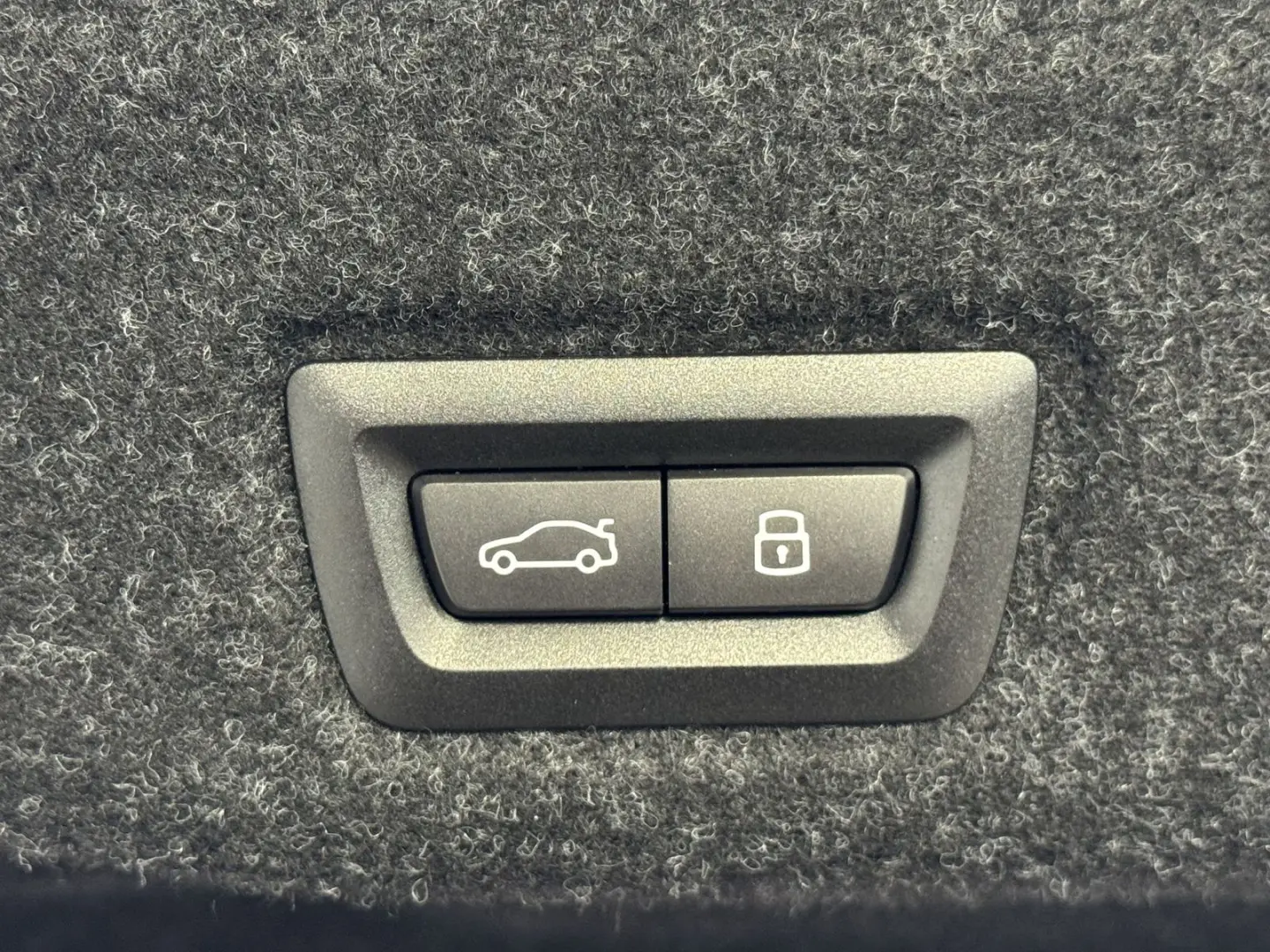 M5 Lim. ACC Sitzlüftung Drivers CarbonExt. B&W