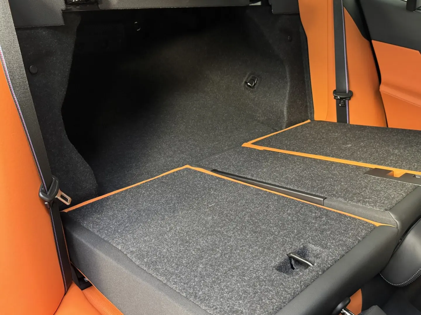 M5 Lim. ACC Sitzlüftung Drivers CarbonExt. B&W