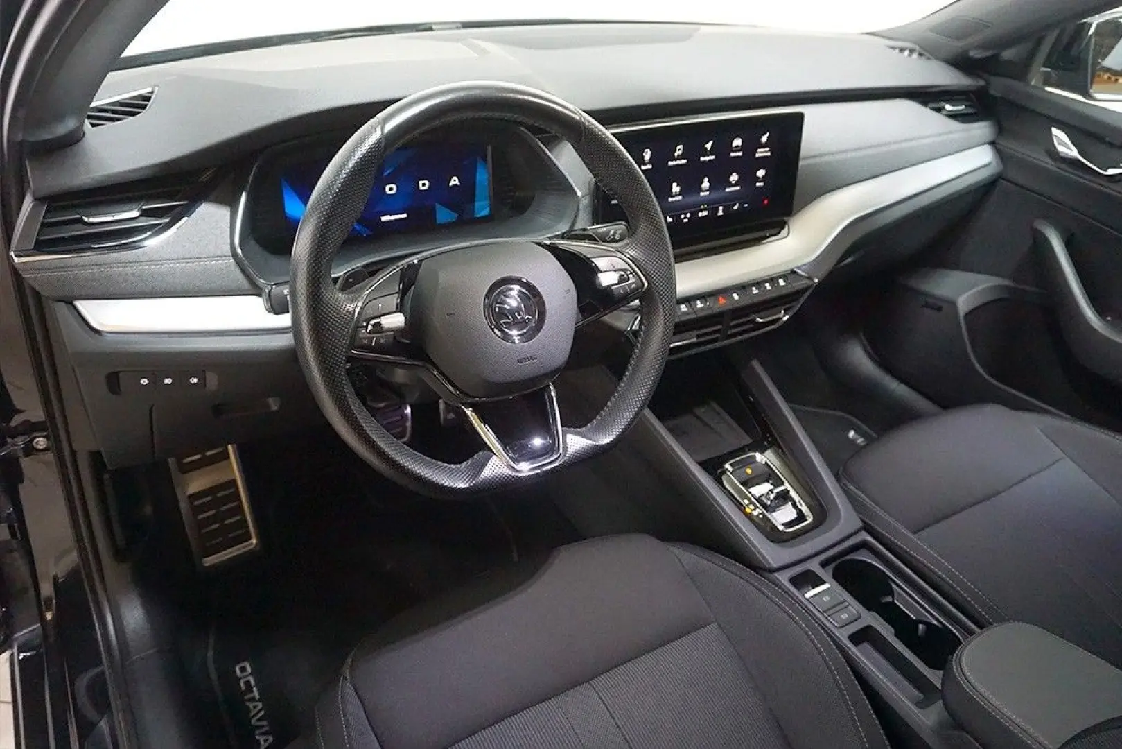 Octavia 2.0TDI DSG Sportpaket Virtual Standhz