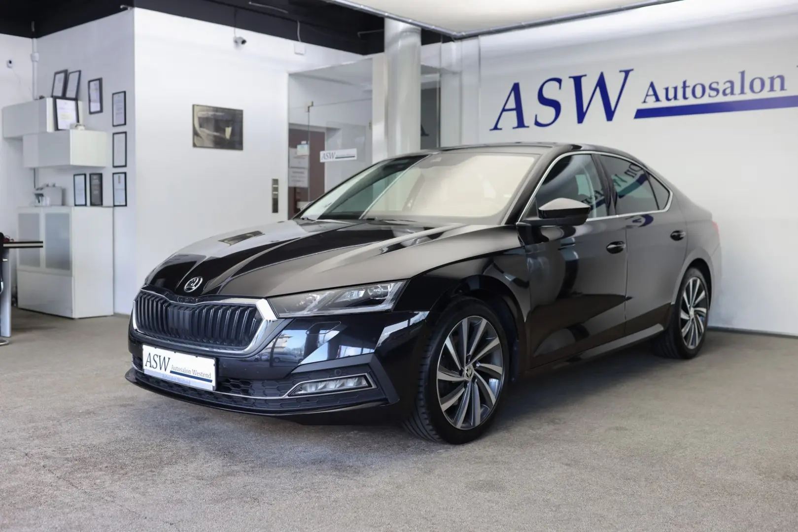 Octavia LIMOUSINE 2,0 TDI FIRST EDITION 18-ZOLL
