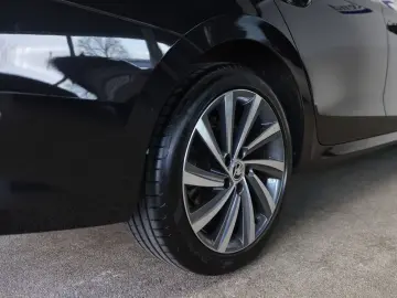 Octavia LIMOUSINE 2,0 TDI FIRST EDITION 18-ZOLL