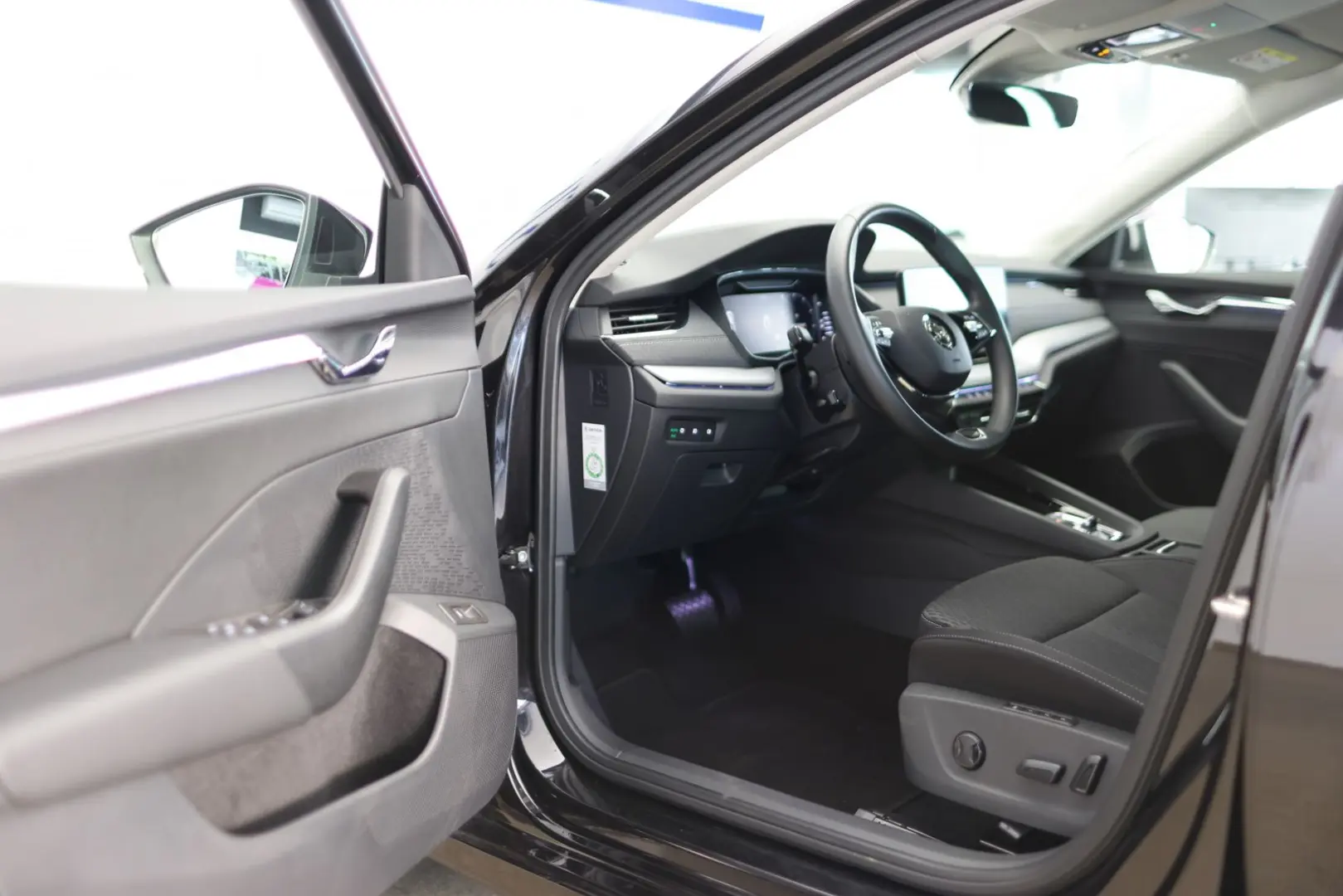 Octavia LIMOUSINE 2,0 TDI FIRST EDITION 18-ZOLL