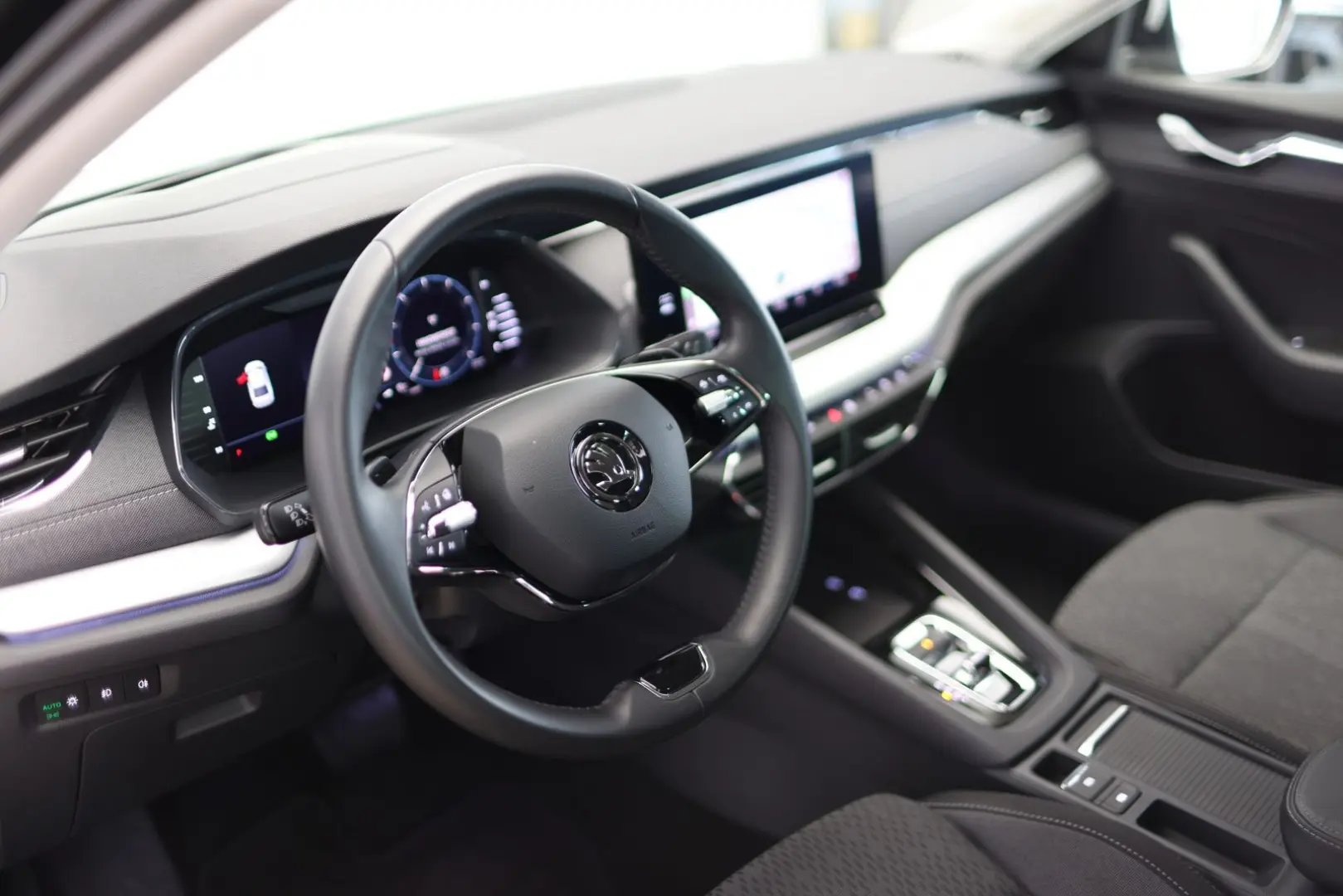 Octavia LIMOUSINE 2,0 TDI FIRST EDITION 18-ZOLL