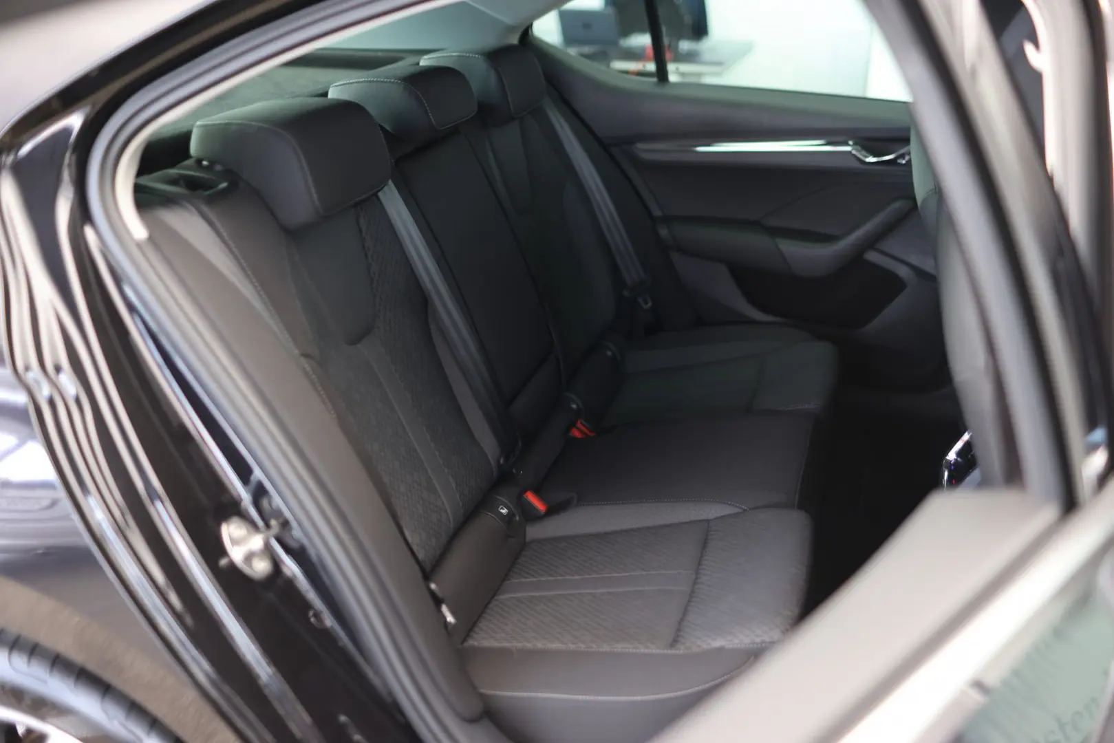 Octavia LIMOUSINE 2,0 TDI FIRST EDITION 18-ZOLL