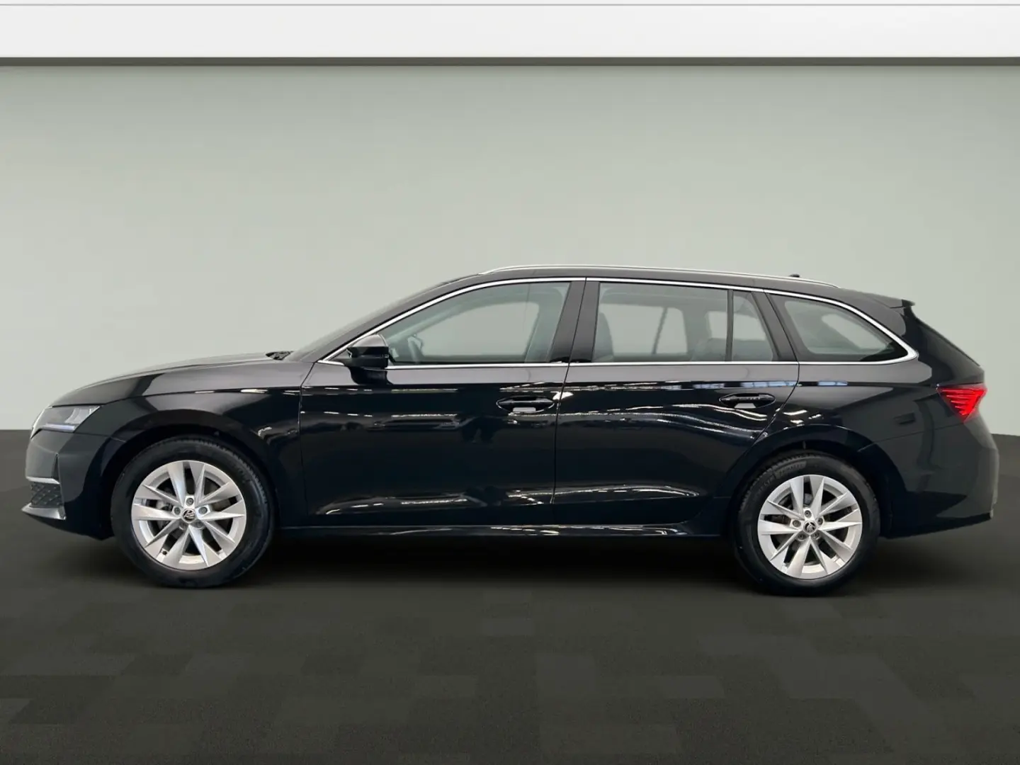 Octavia Combi 2.0 TDI Selection DSG*Pano*LED*Vir
