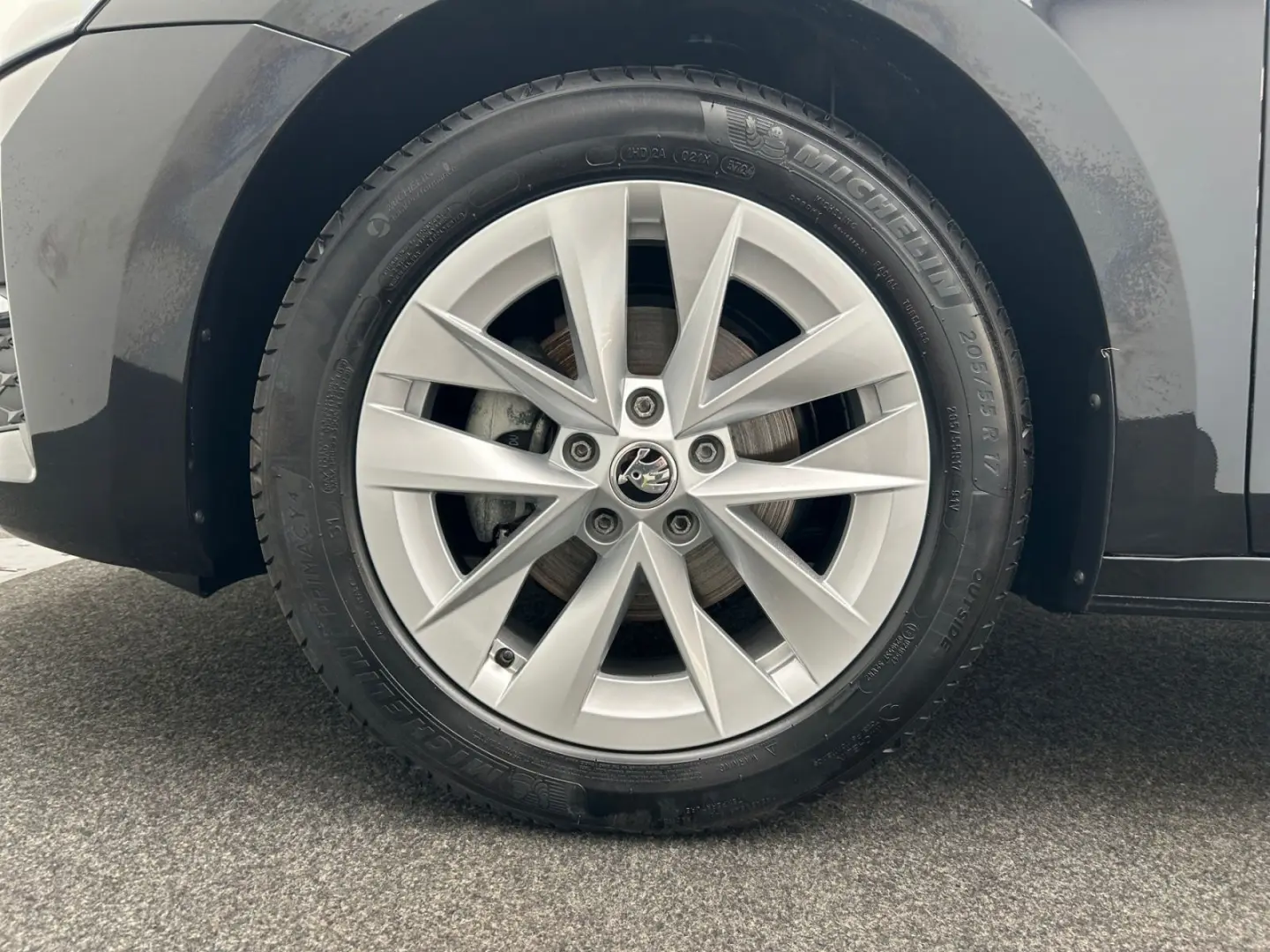 Octavia Combi 2.0 TDI Selection DSG*Pano*LED*Vir