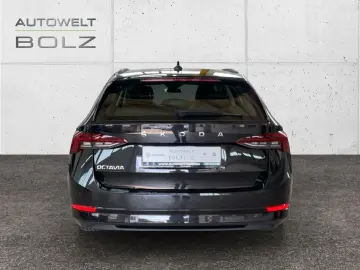 Octavia Combi Ambition 2.0 TDI Navi DigiCock LED