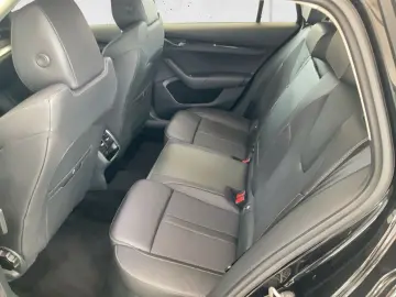 Octavia Combi Ambition 2.0 TDI Navi DigiCock LED