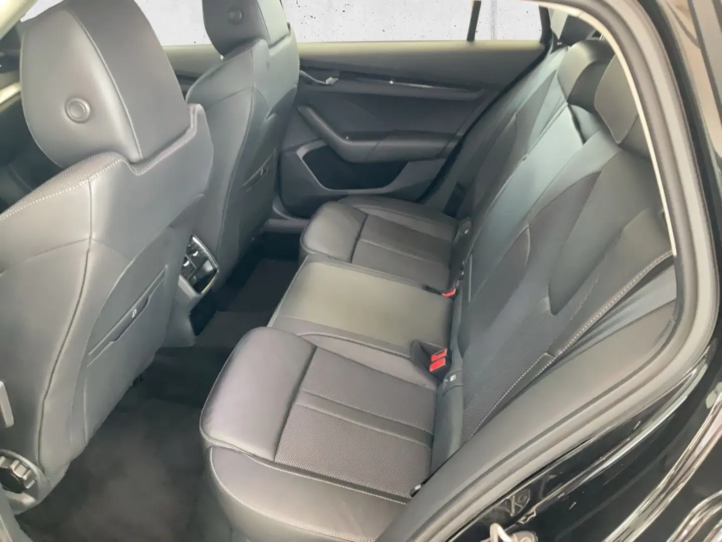 Octavia Combi Ambition 2.0 TDI Navi DigiCock LED