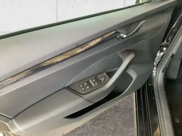 Octavia Combi Ambition 2.0 TDI Navi DigiCock LED