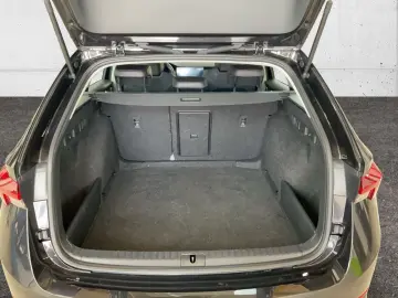 Octavia Combi Ambition 2.0 TDI Navi DigiCock LED
