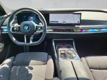 740d xDrive Lim M SPORT ExecutiveLoungeP Massasa