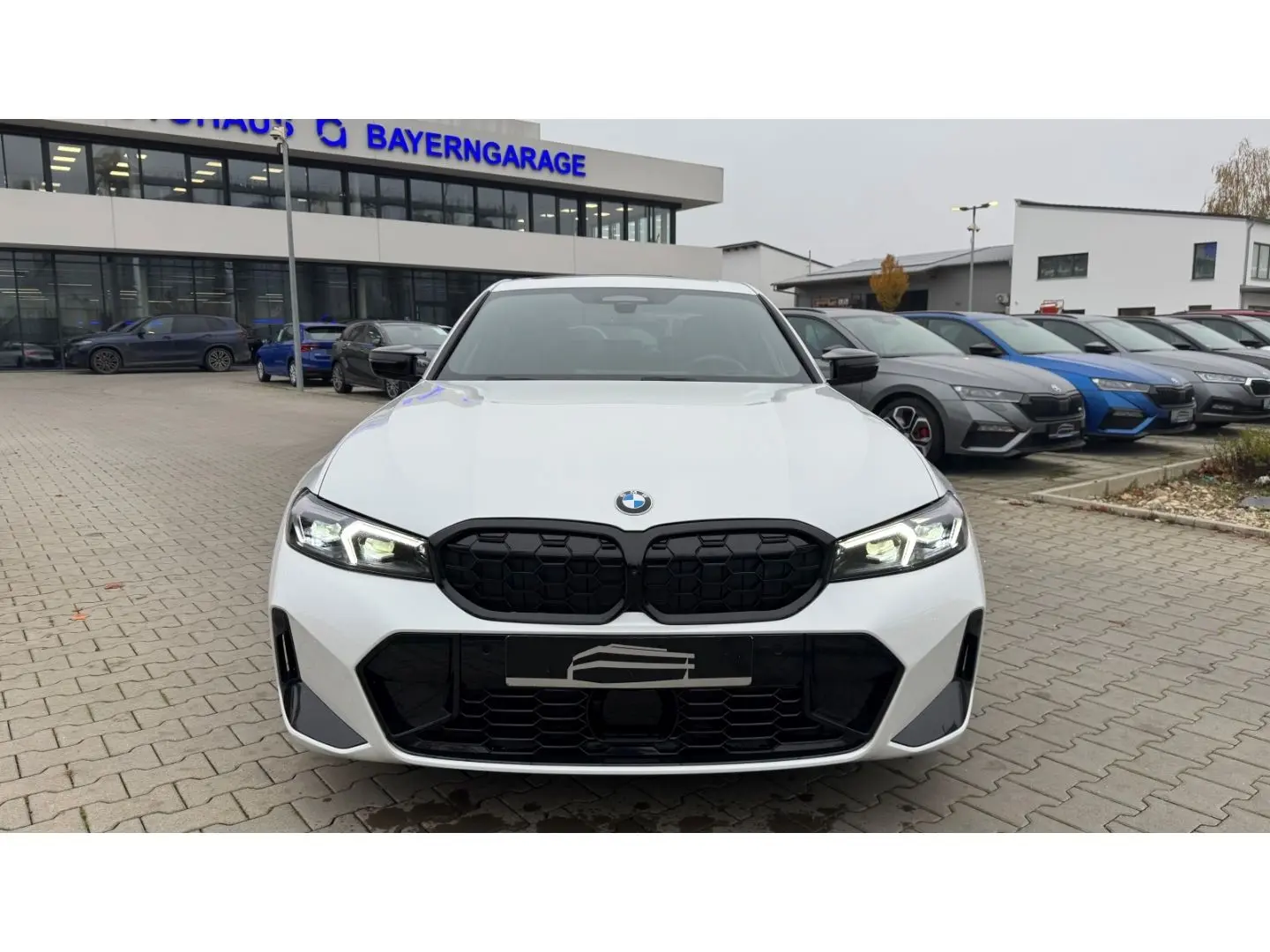 M340i xDrive Park- & Drive-Assist HuD AHK Harman
