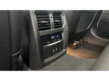 M340i xDrive Park- & Drive-Assist HuD AHK Harman
