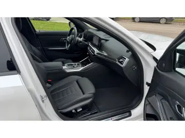M340i xDrive Park- & Drive-Assist HuD AHK Harman