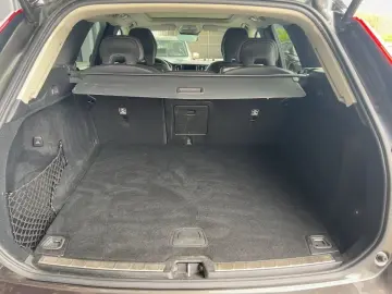 XC 60 B4 D MOMENTUM PRO AWD