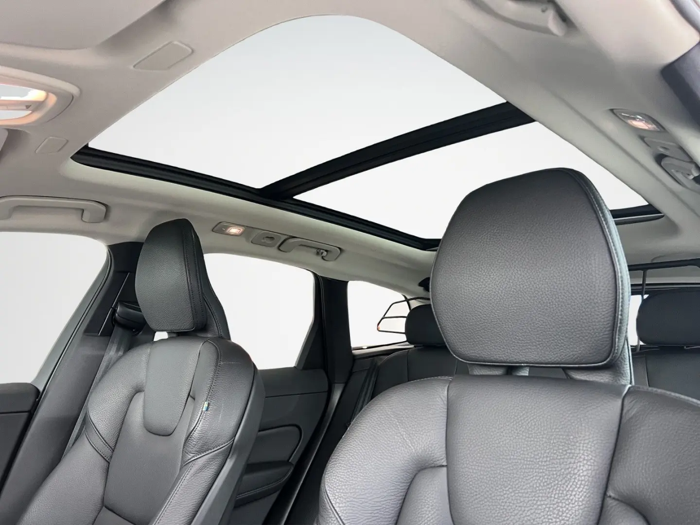 XC60 B5 D AWD Momentum Pro Geartronic