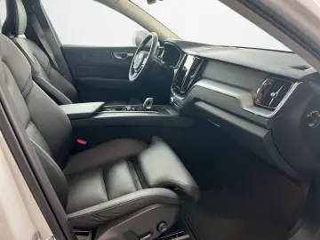 XC60 B5 D AWD Momentum Pro Geartronic