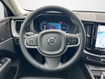 XC60 B5 D AWD Momentum Pro Geartronic