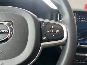 XC60 B5 D AWD Momentum Pro Geartronic
