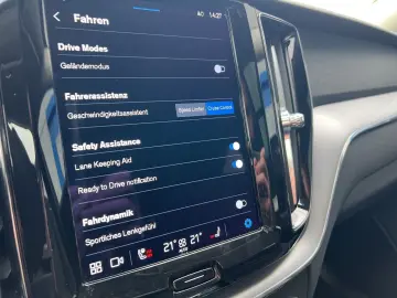 XC60 B5 D AWD Momentum Pro Geartronic