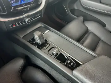 XC60 B5 D AWD Momentum Pro Geartronic