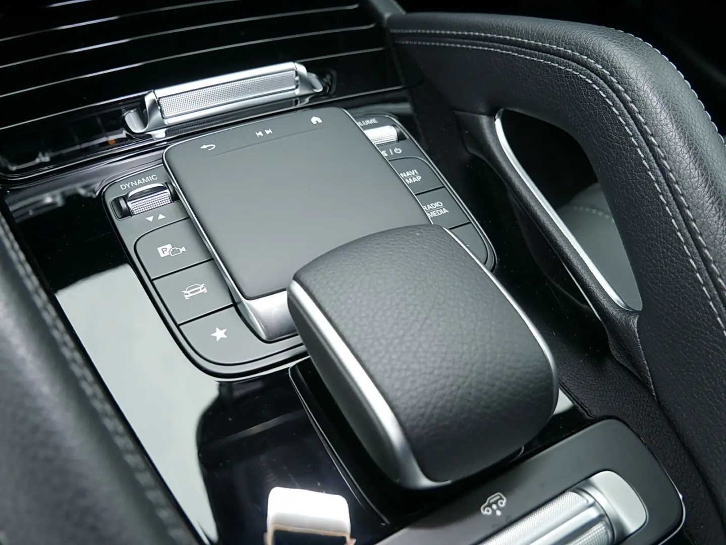 GLE 450 d 4M AMG+DISTRONIC+STANDH.+AIRMATIC+AHK+